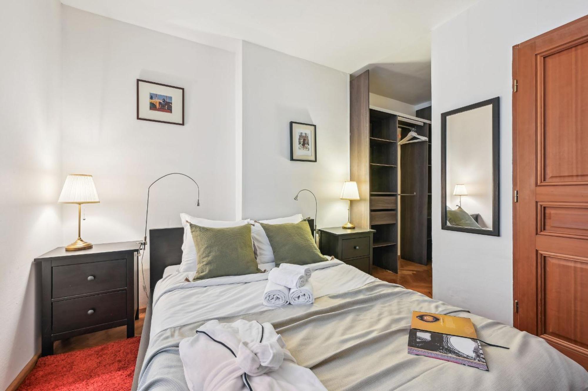 Eiffel Tower & Hotel Des Invalides - 1Br - Cityapartmentstay Paris Exterior foto